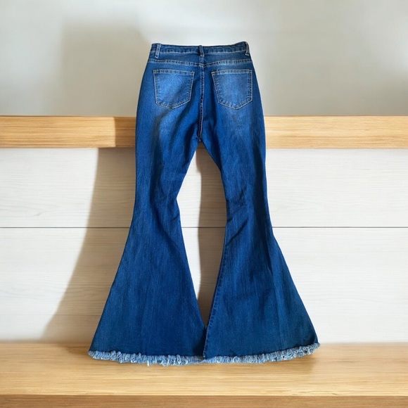 High Waisted Flared Raw Hem Jeans - Picture 4 of 7